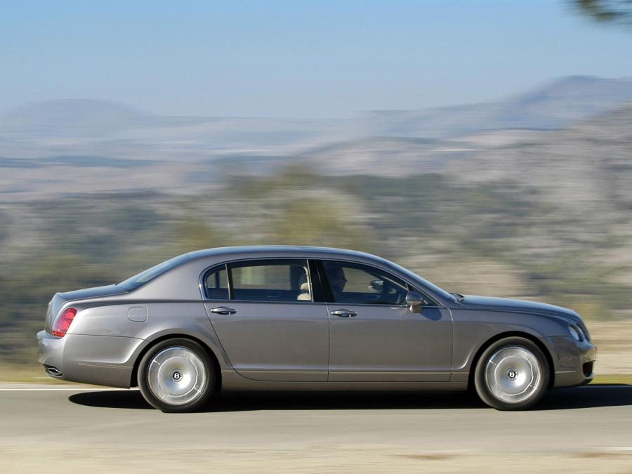  Bentley Continental Flying Spur 2005 года  (UK) (фото 3 из 12)